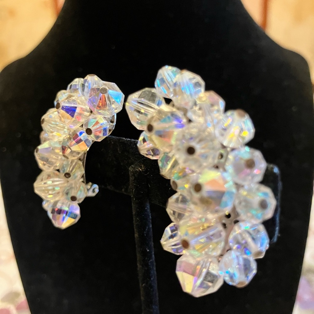 LAGUNA AURORA BOREALIS CLIP EARRINGS VINTAGE - Picture 4 of 8